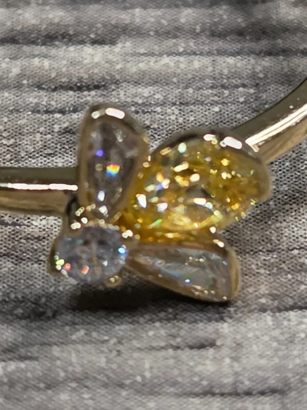 Authentic Pandora Honey Bee Ring  14k gold plating
